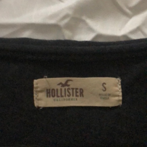 Hollister causal tee with lace detail - Picture 2 of 2